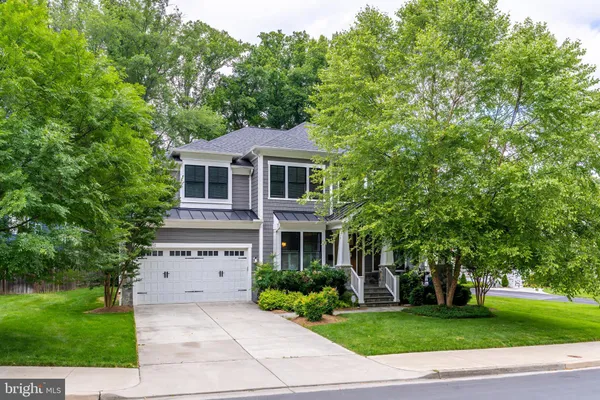 $1,850,000 | 916 Desale Street Southwest, Vienna, VA 22180