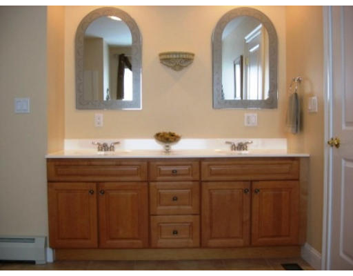 7 Dunham Pond Road Lakeville, MA 02347 - Photo 23 of 30 Gallery Image 23