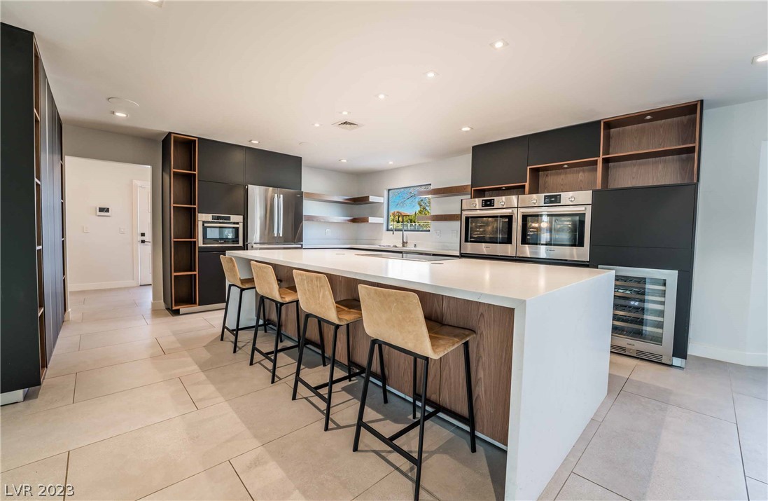 2105 South Cimarron Road Las Vegas, NV 89117 - Photo 13 of 51