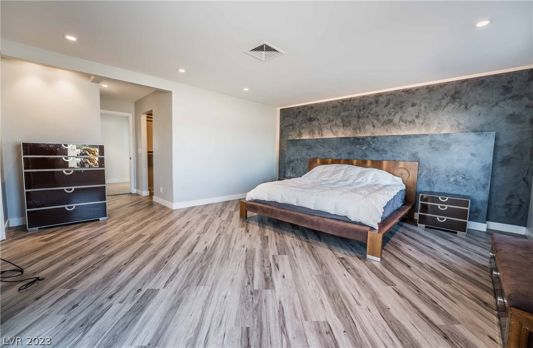 2105 South Cimarron Road Las Vegas, NV 89117 - Photo 22 of 51