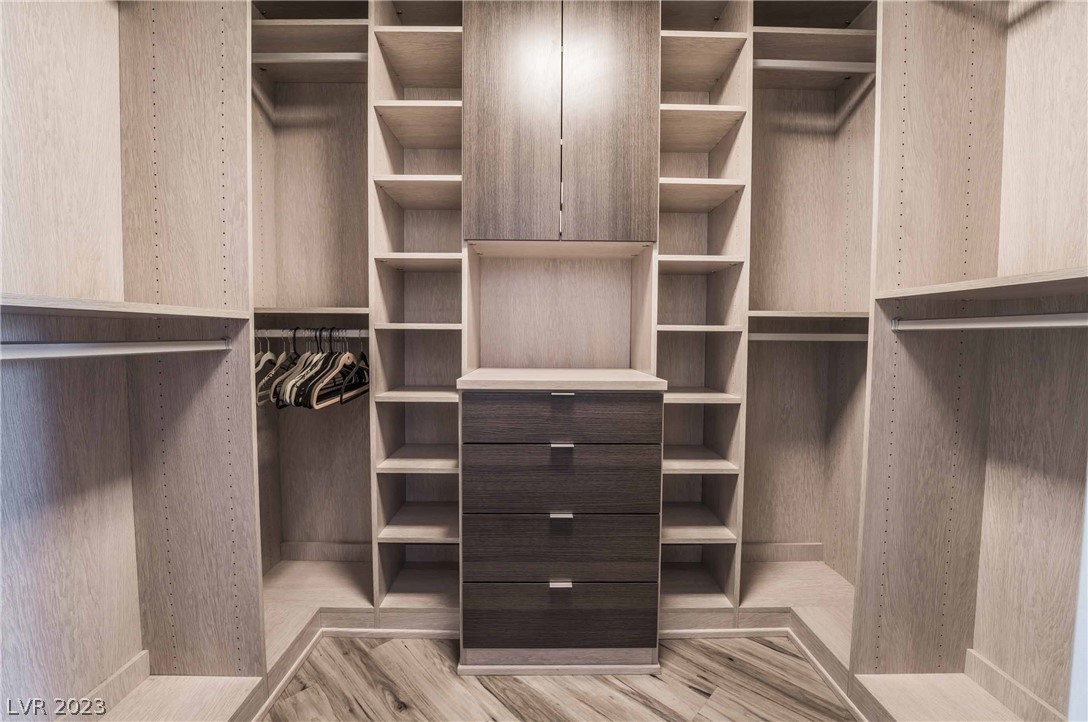 2105 South Cimarron Road Las Vegas, NV 89117 - Photo 25 of 51