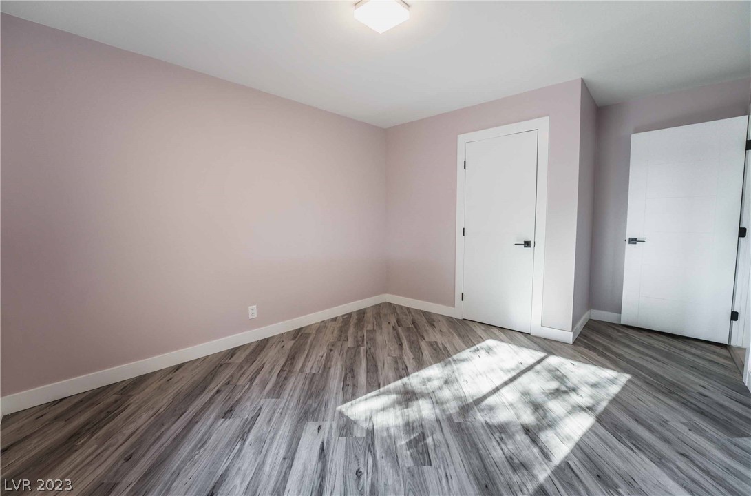 2105 South Cimarron Road Las Vegas, NV 89117 - Photo 29 of 51