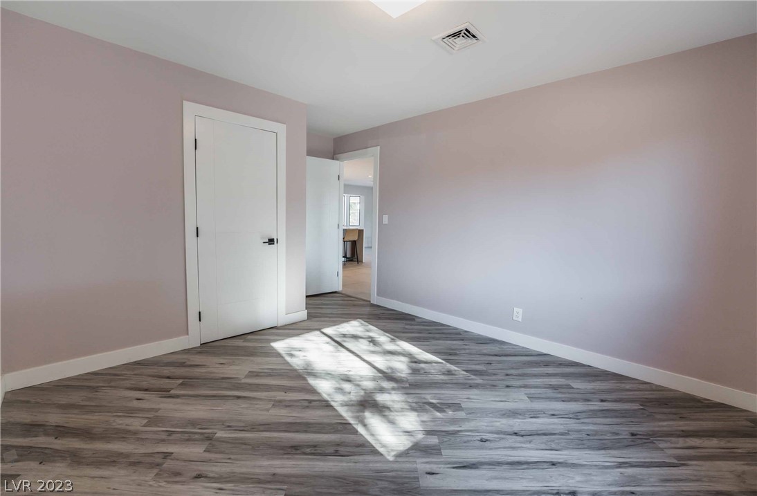 2105 South Cimarron Road Las Vegas, NV 89117 - Photo 30 of 51