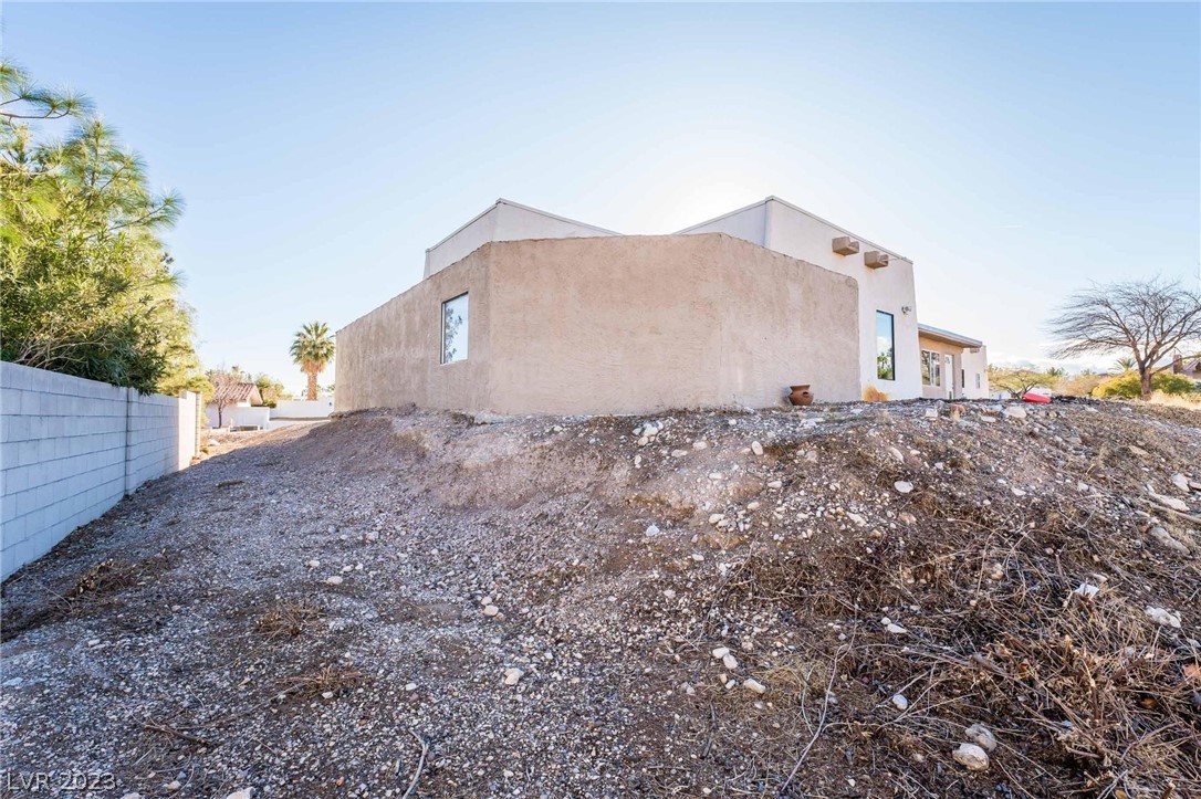 2105 South Cimarron Road Las Vegas, NV 89117 - Photo 42 of 51