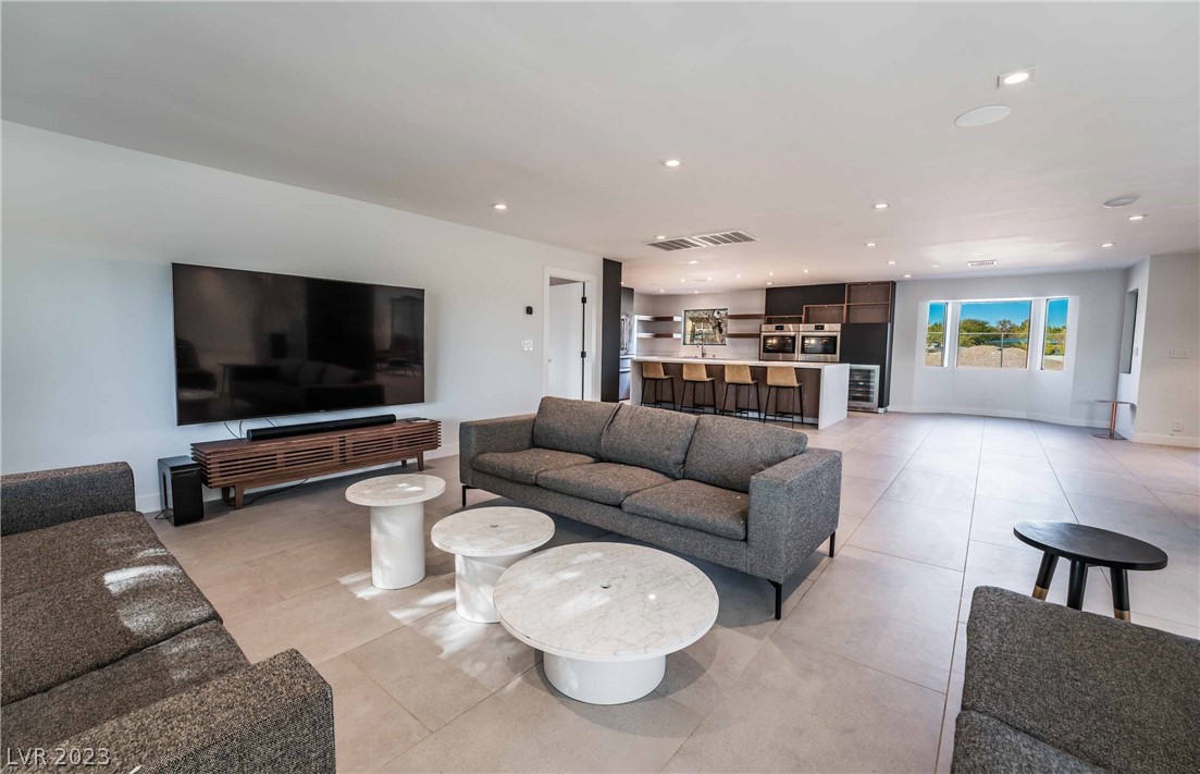 2105 South Cimarron Road Las Vegas, NV 89117 - Photo 9 of 51