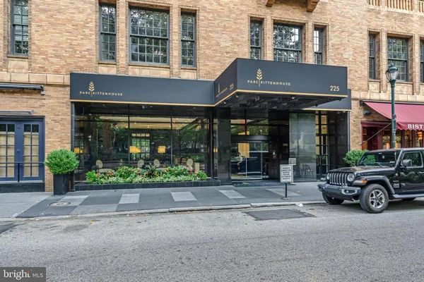 a car parked in front of building