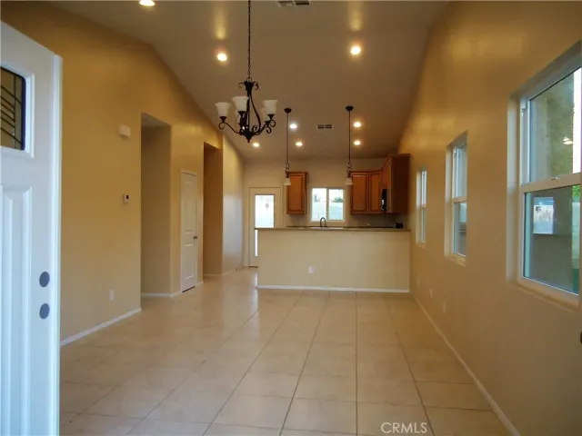 $2,950 | 9272 Olive Street, Fontana, CA 92335