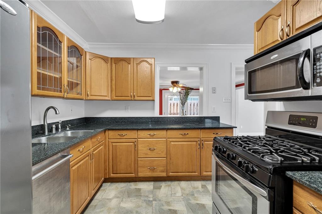 2412 Green Acres Road Metairie, LA 70003 - Photo 8 of 32