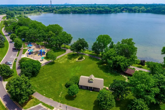 $369,900 | 1095 Weston Lane North, Plymouth, MN 55447