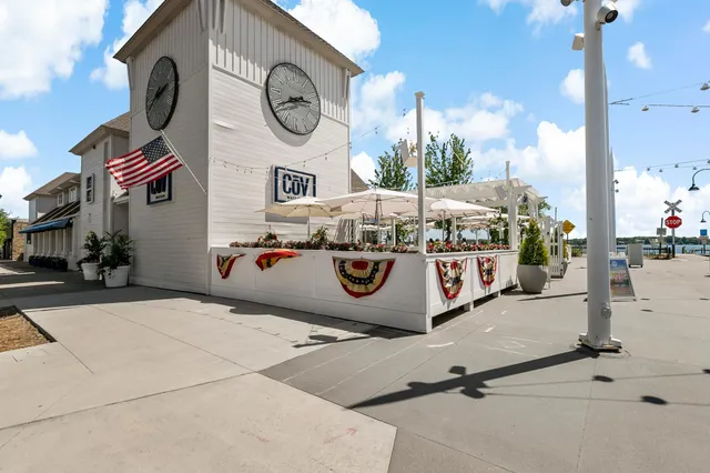 $369,900 | 1095 Weston Lane North, Plymouth, MN 55447