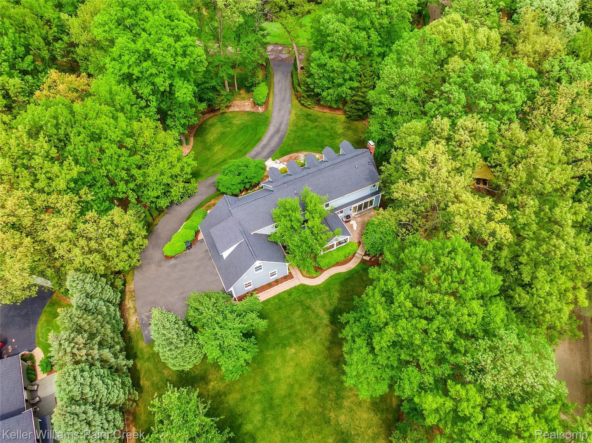 4776 Freer Street Rochester, MI 48306 - Photo 14 of 69 aerial view of the home