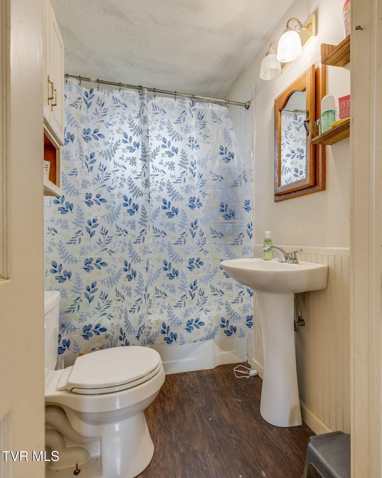 1415 Highway 93 Fall Branch, TN 37656 - Photo 17 of 23 017