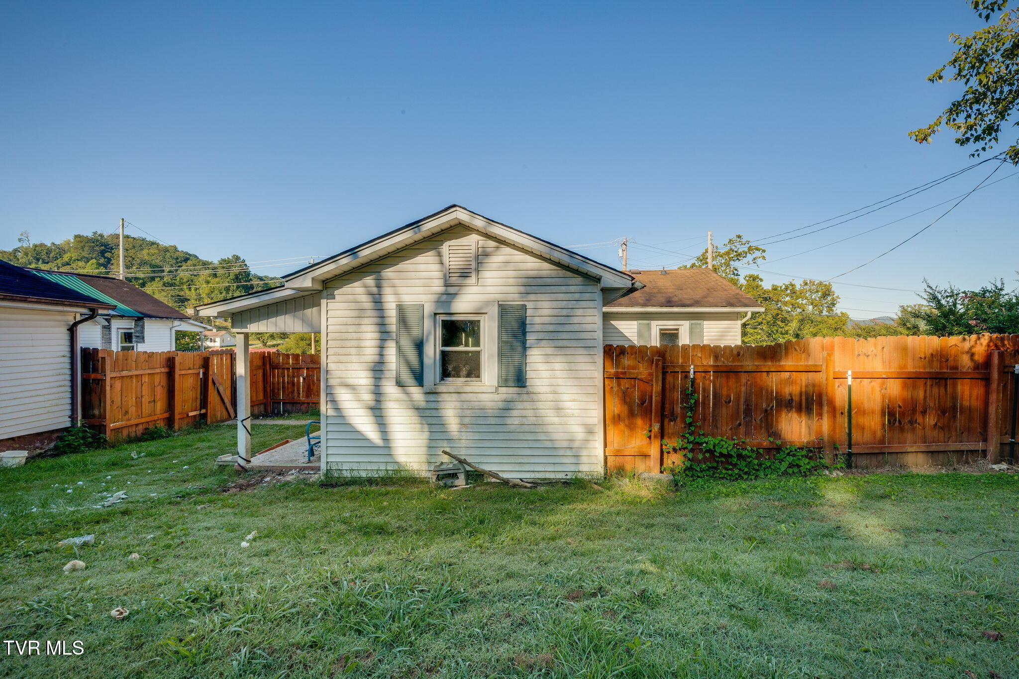 1415 Highway 93 Fall Branch, TN 37656 - Photo 21 of 23 021