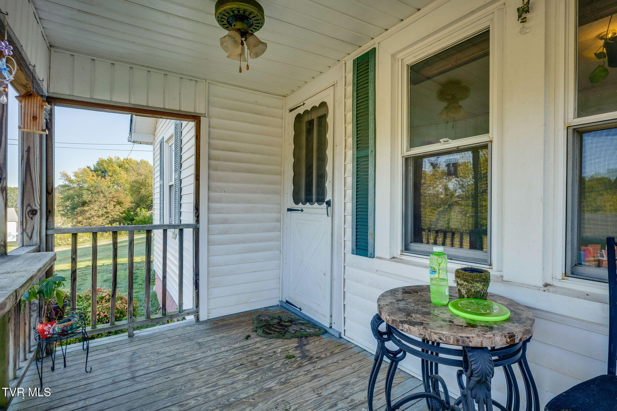 1415 Highway 93 Fall Branch, TN 37656 - Photo 4 of 23 004