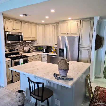$210,000 | 825 Bayshore Drive, Unit 808, Pensacola, FL 32507