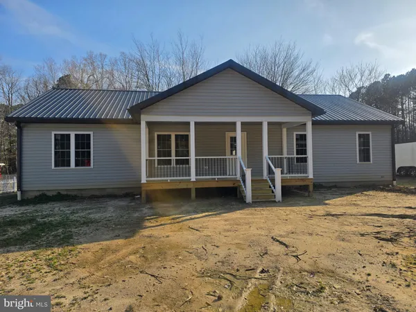 $399,000 | 646 Sandy Point Road, Heathsville, VA 22473