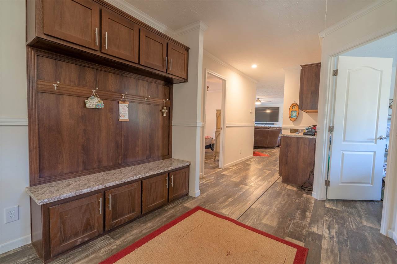 705 Preston Road Pelzer, SC 29669 - Photo 3 of 36