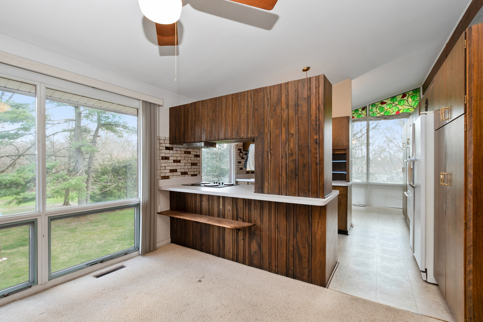 20009 East Brightway Road Mokena, IL 60448 - Photo 14 of 37 a view of kitchen with furniture and large window