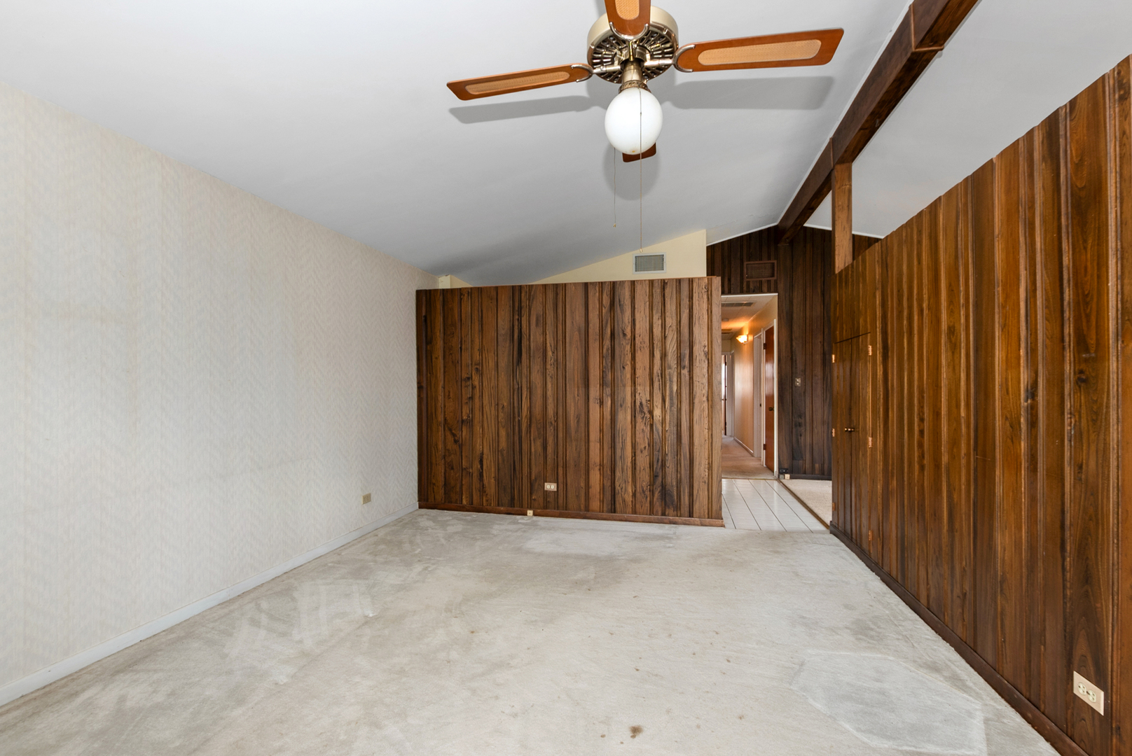20009 East Brightway Road Mokena, IL 60448 - Photo 19 of 37 an empty room with windows and fan