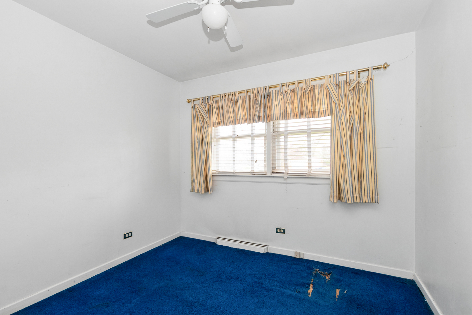 20009 East Brightway Road Mokena, IL 60448 - Photo 24 of 37 an empty room with wooden floor and windows