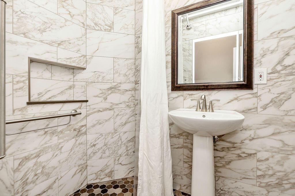 1008 Reece Ridge Drive Columbus, OH 43230 - Photo 32 of 98 Gallery Image 32