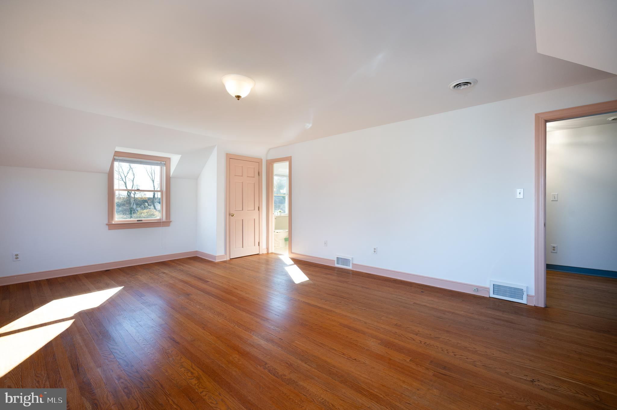 1507 Spring Lane Wilmington, DE 19809 - Photo 21 of 51 Primary suite