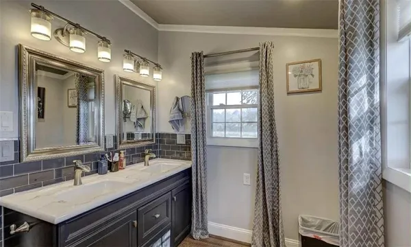 $254,000 | 3617 Southwest Center Road, Columbus, KS 66725