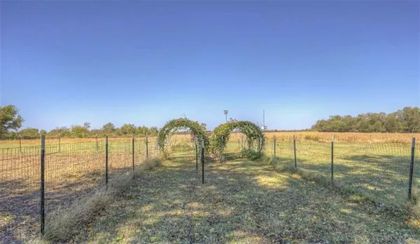 $254,000 | 3617 Southwest Center Road, Columbus, KS 66725