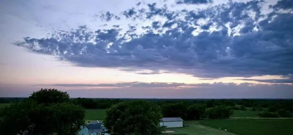 $254,000 | 3617 Southwest Center Road, Columbus, KS 66725