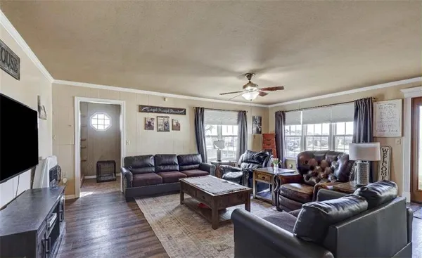 $254,000 | 3617 Southwest Center Road, Columbus, KS 66725