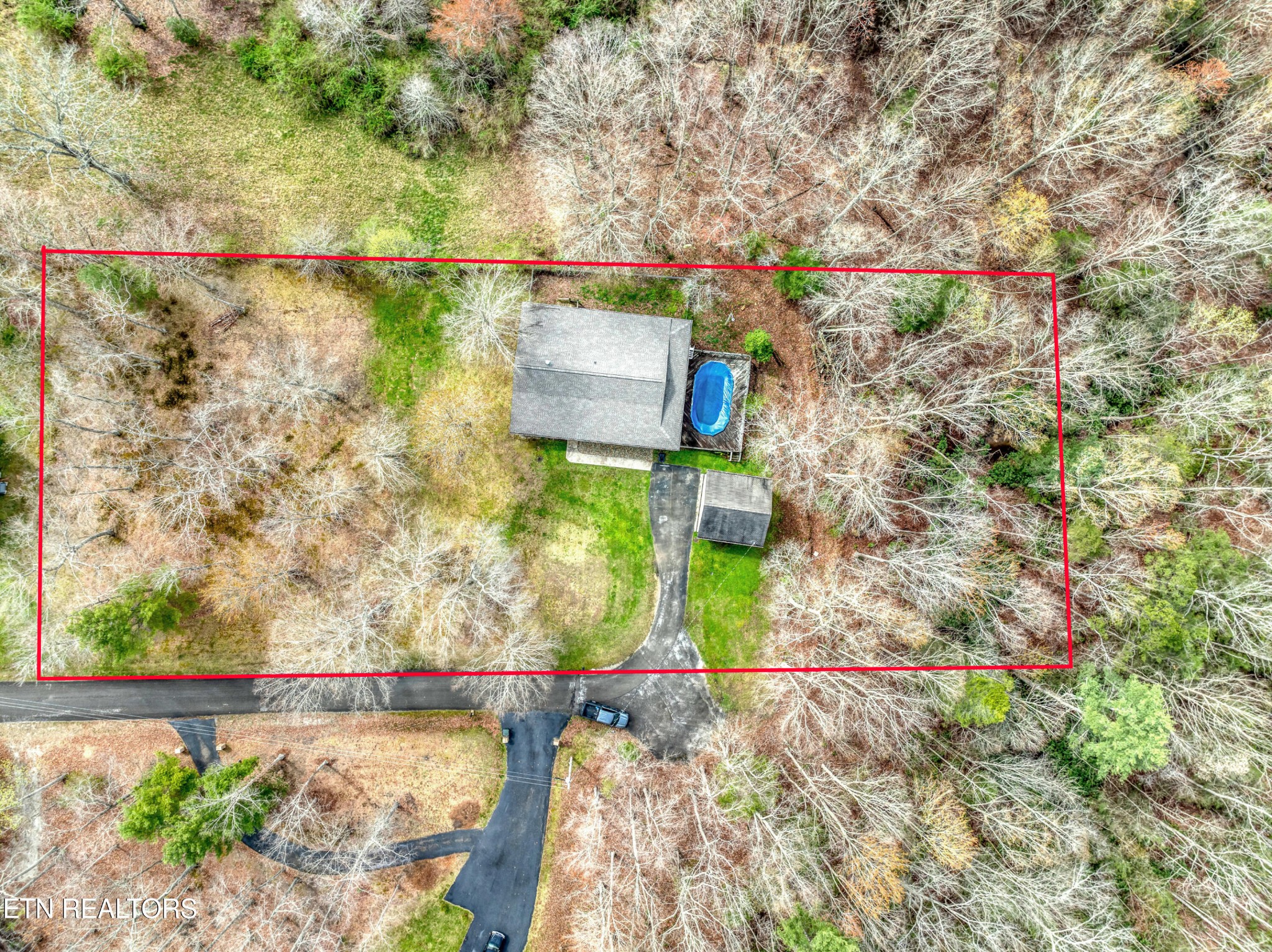 165 Colditz Oneida, TN 37841 - Photo 53 of 57 a bird view of a house and a yard