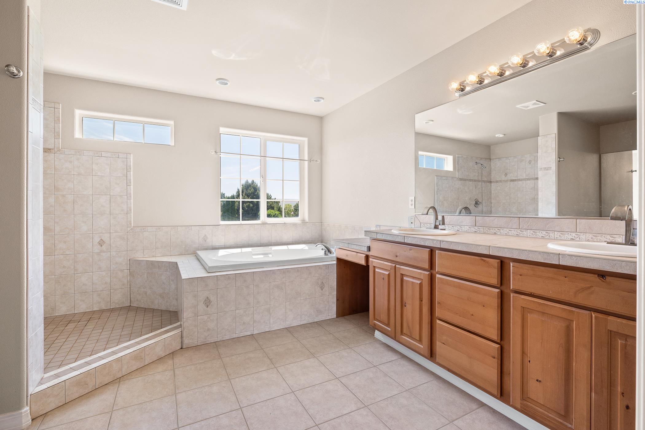 2726 Katie Road Kennewick, WA 99338 - Photo 23 of 49 Gallery Image 23