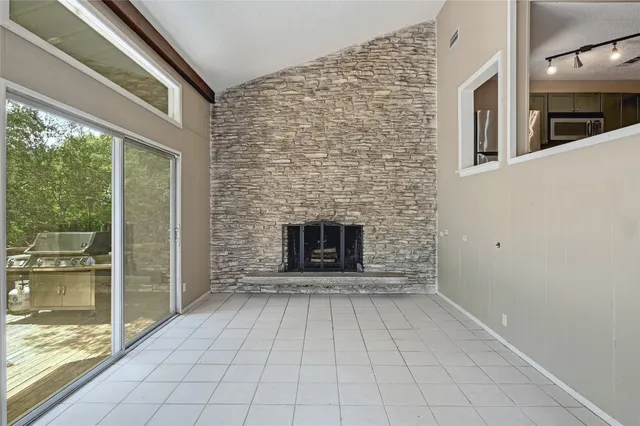 $895,000 | 907 The High Road, Austin, TX 78746