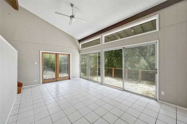 $895,000 | 907 The High Road, Austin, TX 78746