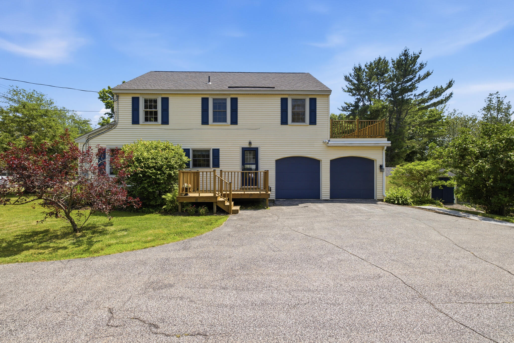 74 Fletcher Street Kennebunk, ME 04043 - Photo 43 of 43 Side with garage
