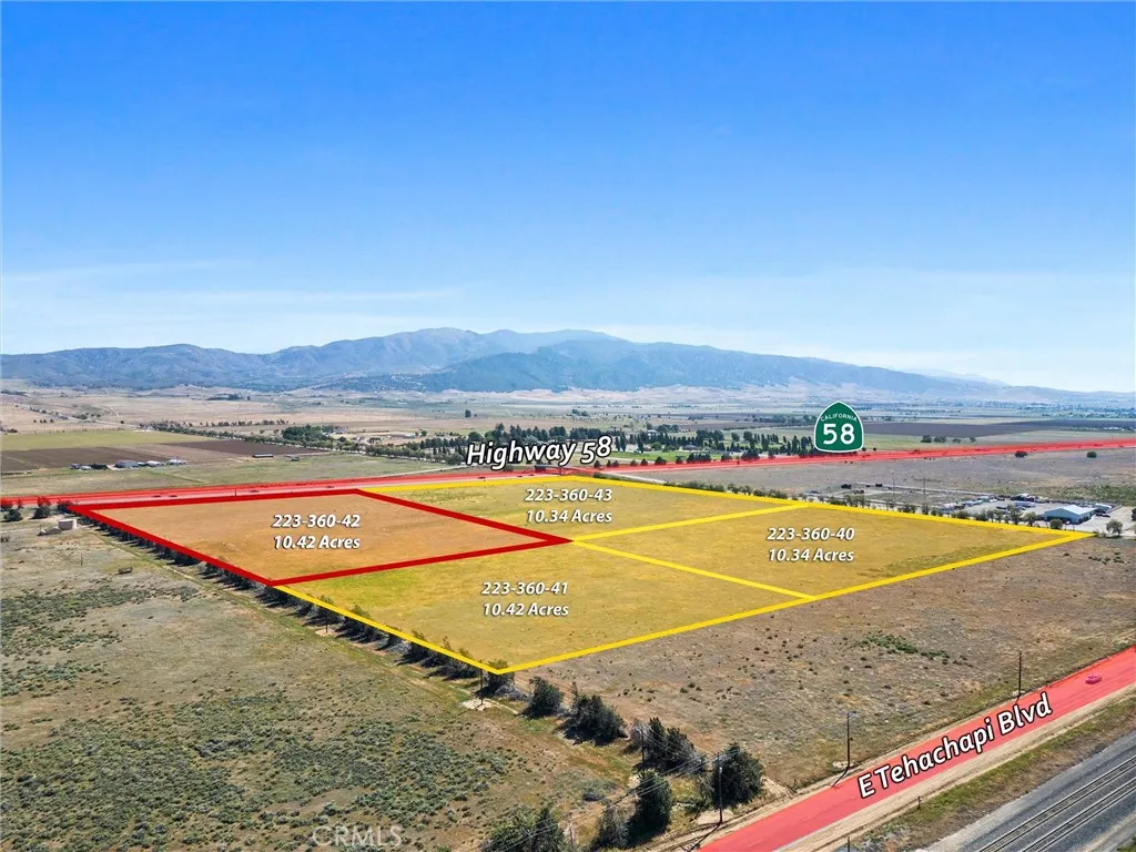 0 Stiekman Tehachapi, CA 93561 - Photo 4 of 5 a view of an outdoor space and lakeside