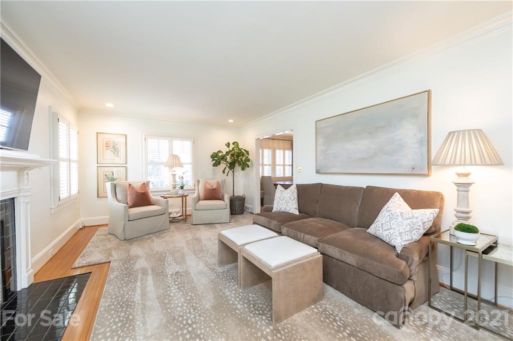2901 Idlewood Circle Charlotte, NC 28209 - Photo 11 of 48 a living room with furniture and a large window