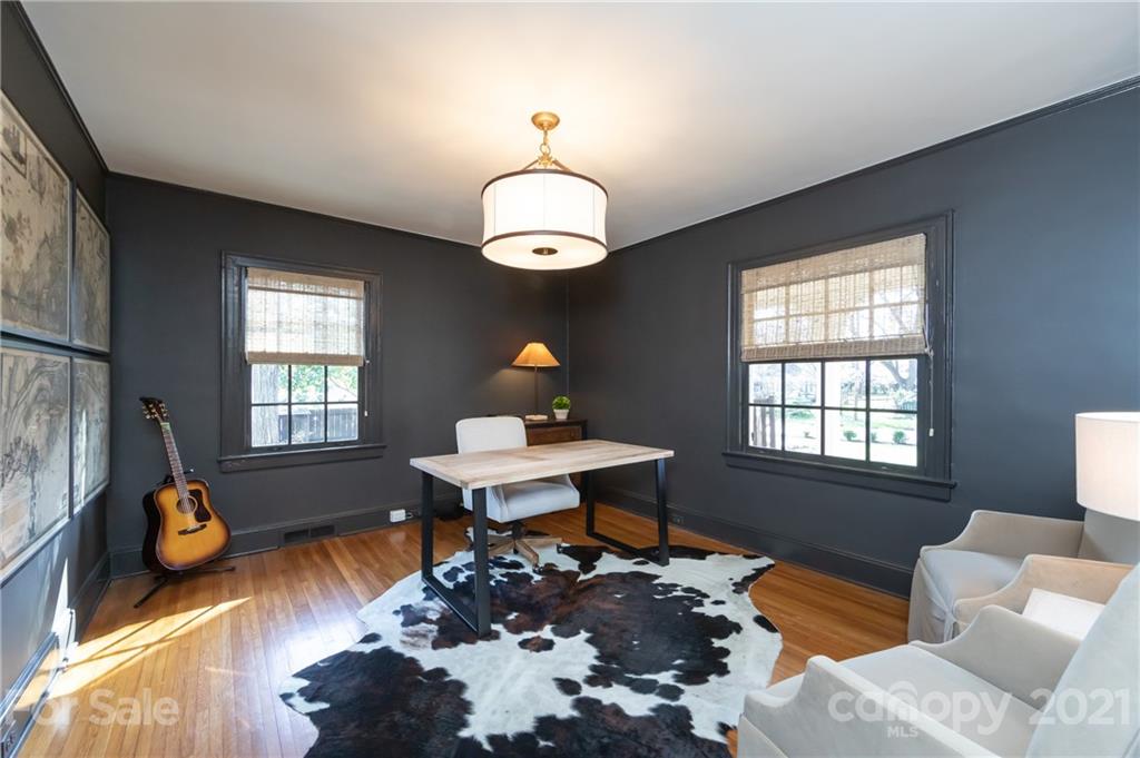 2901 Idlewood Circle Charlotte, NC 28209 - Photo 27 of 48 a living room with furniture and wooden floor