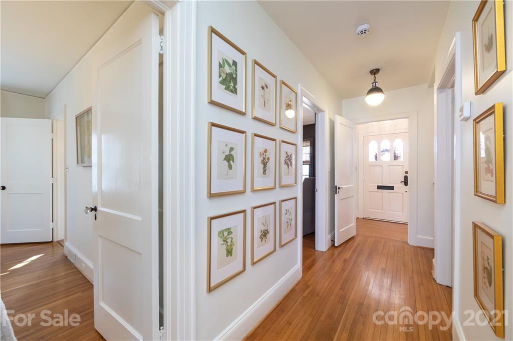 2901 Idlewood Circle Charlotte, NC 28209 - Photo 7 of 48 a view of an entryway with wooden floor