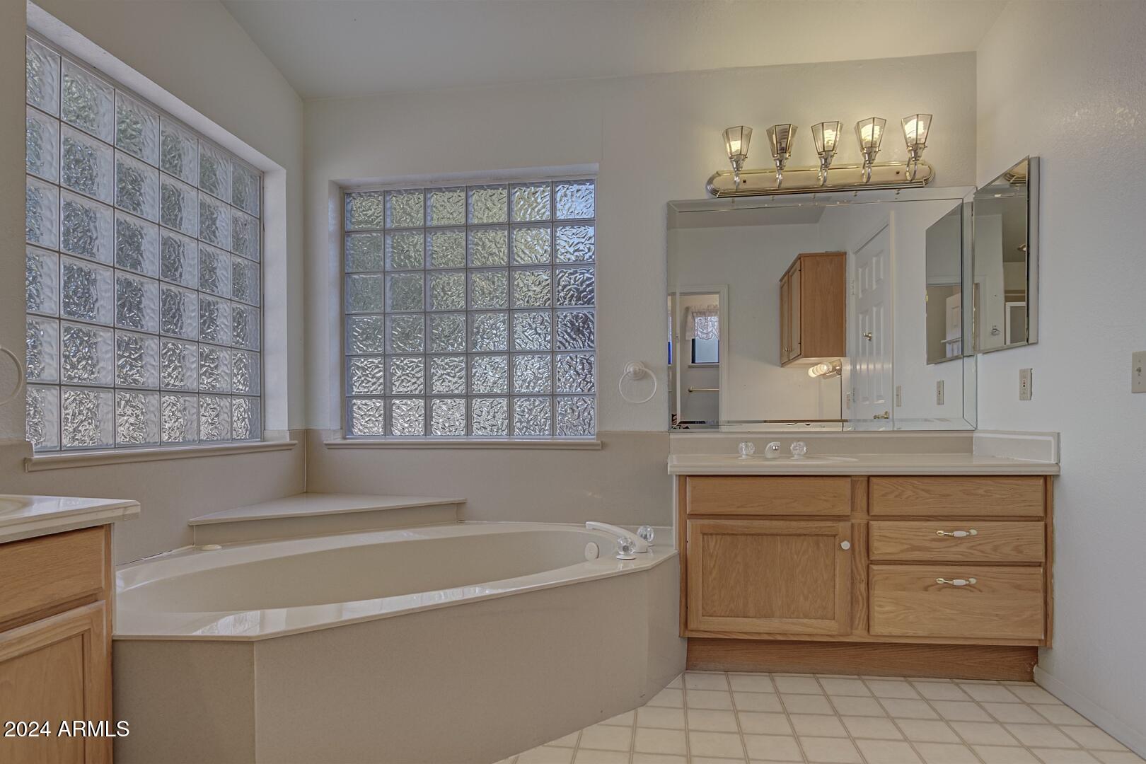 813 East Frontier Street Payson, AZ 85541 - Photo 20 of 37 Primary Bath