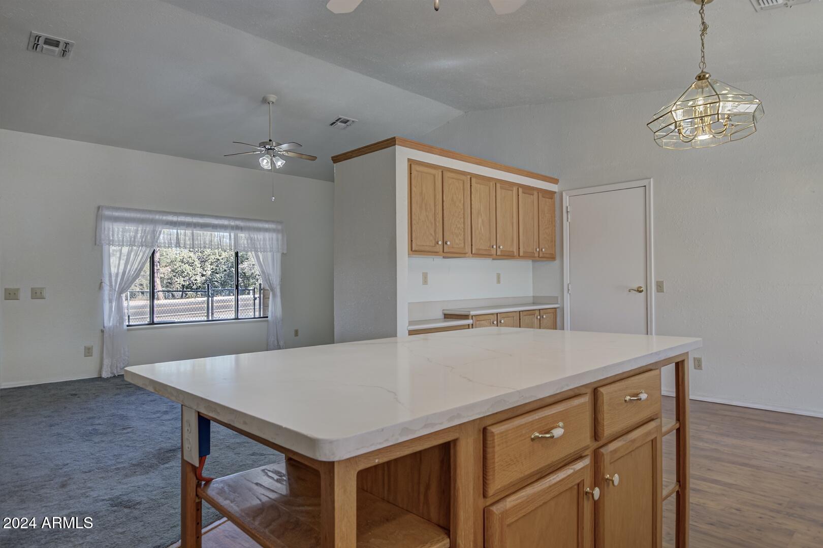 813 East Frontier Street Payson, AZ 85541 - Photo 9 of 37 Kitchen