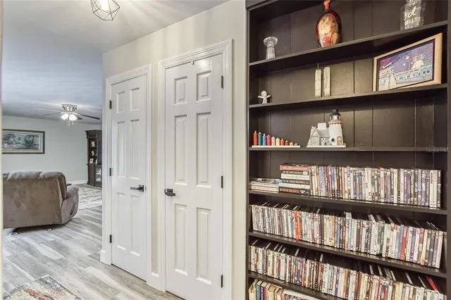 $385,000 | 207 Glendale Drive, Brandon, FL 33511