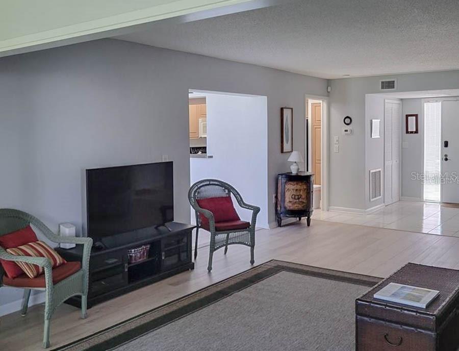 5018 Marsh Field Road, Unit 28 Sarasota, FL 34235 - Photo 7 of 43