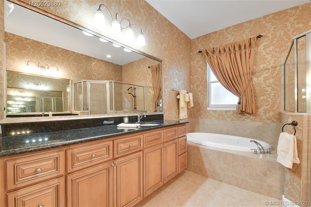4921 Southeast Inlet Isle Way Stuart, FL 34997 - Photo 18 of 42 Gallery Image 18