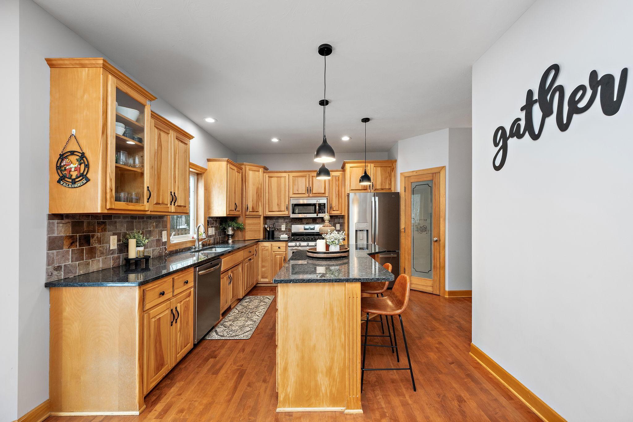 13936 Woodridge Path Savage, MN 55378 - Photo 13 of 51