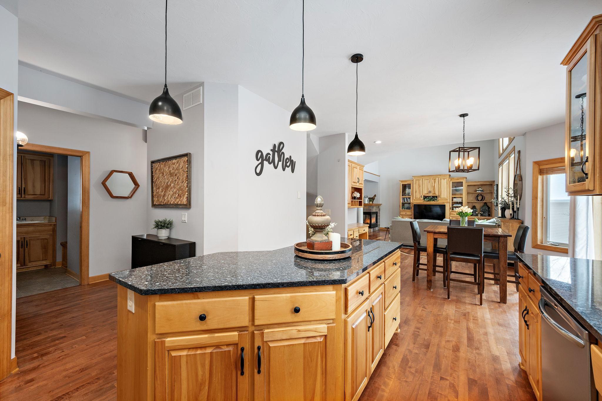 13936 Woodridge Path Savage, MN 55378 - Photo 15 of 51