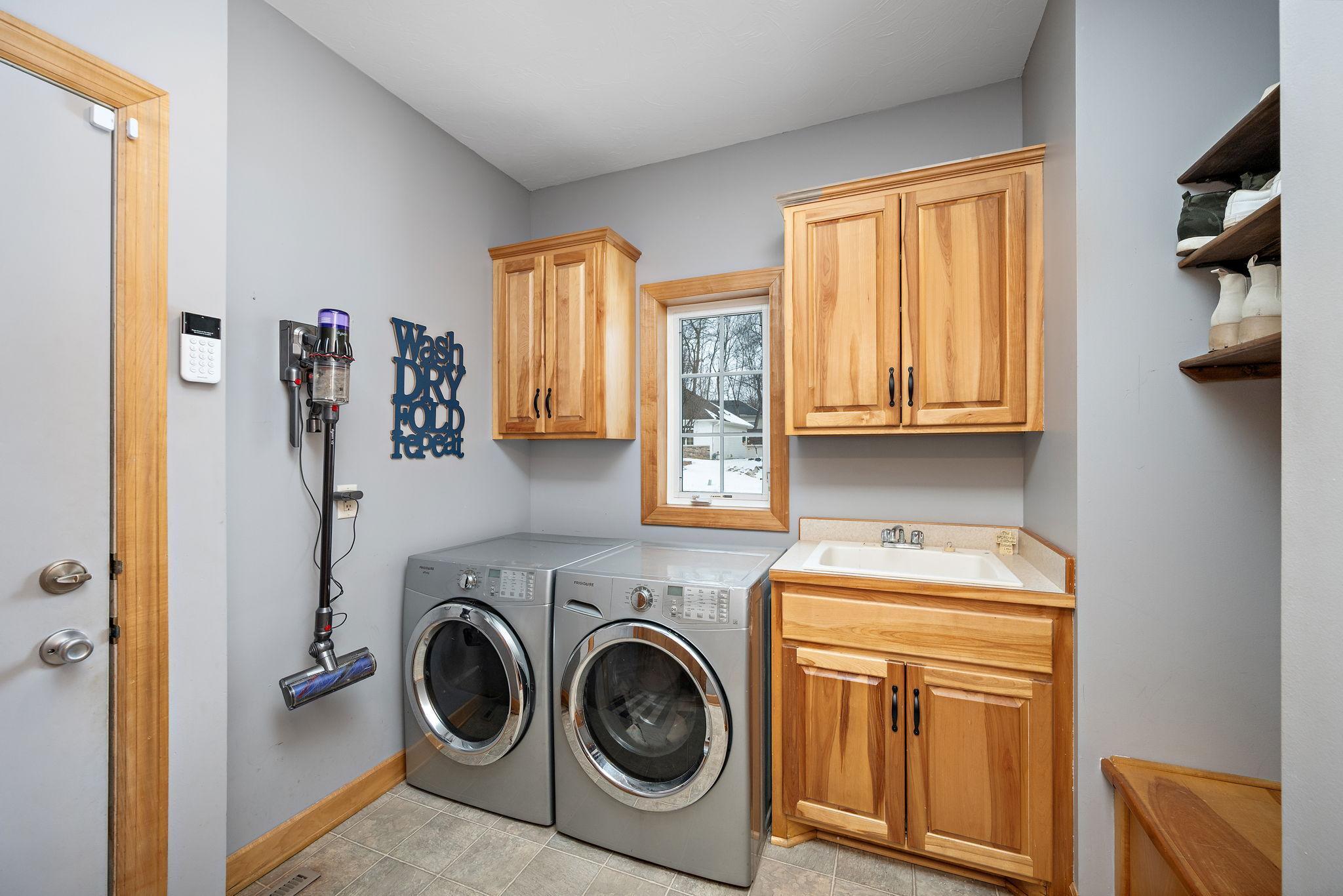 13936 Woodridge Path Savage, MN 55378 - Photo 18 of 51