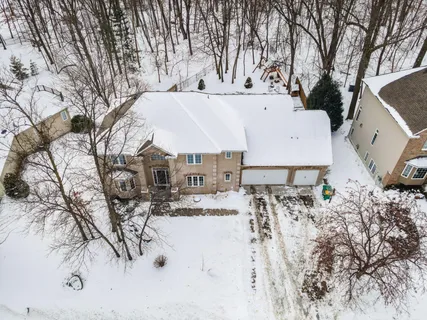 $749,900 | 13936 Woodridge Path, Savage, MN 55378