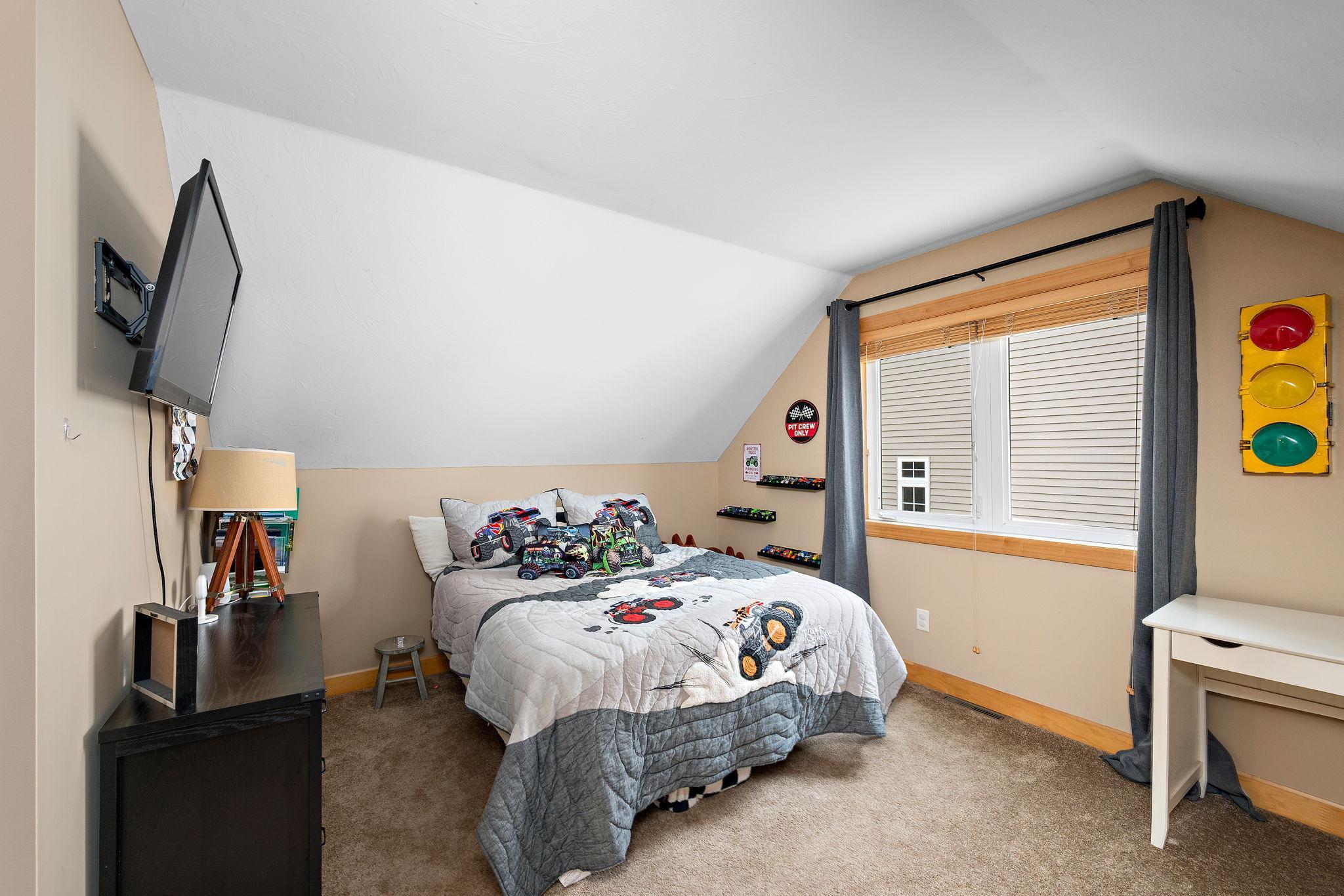 13936 Woodridge Path Savage, MN 55378 - Photo 27 of 51