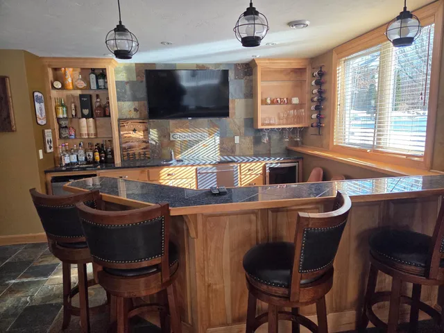 $749,900 | 13936 Woodridge Path, Savage, MN 55378